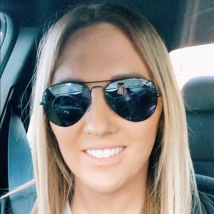 Meet your Posher, Erica